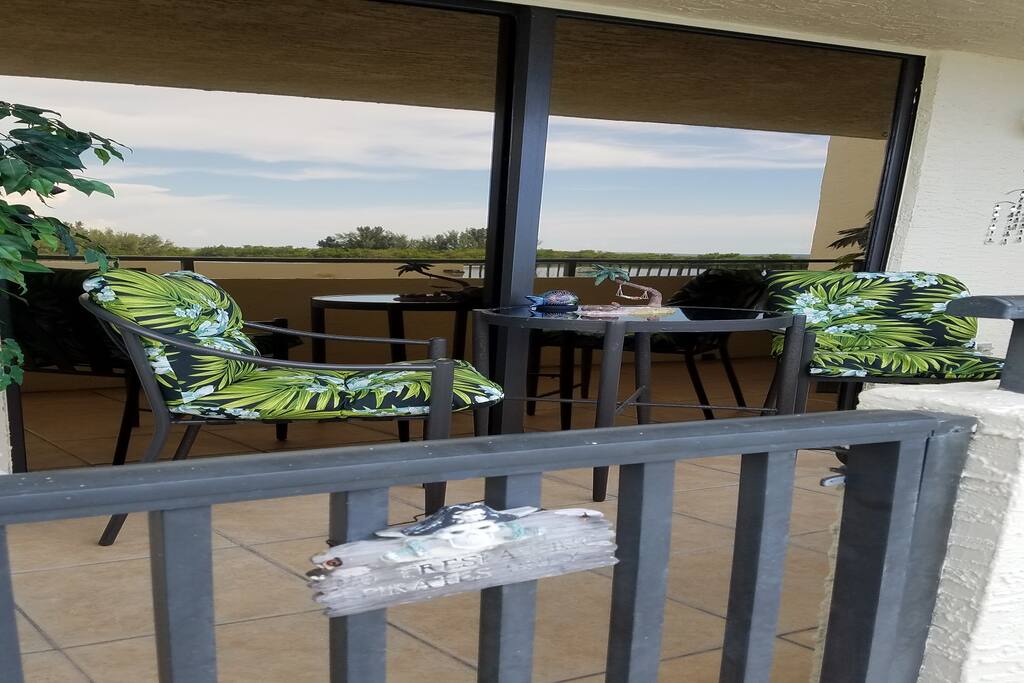 Gated Lanai Overlooking Gulf