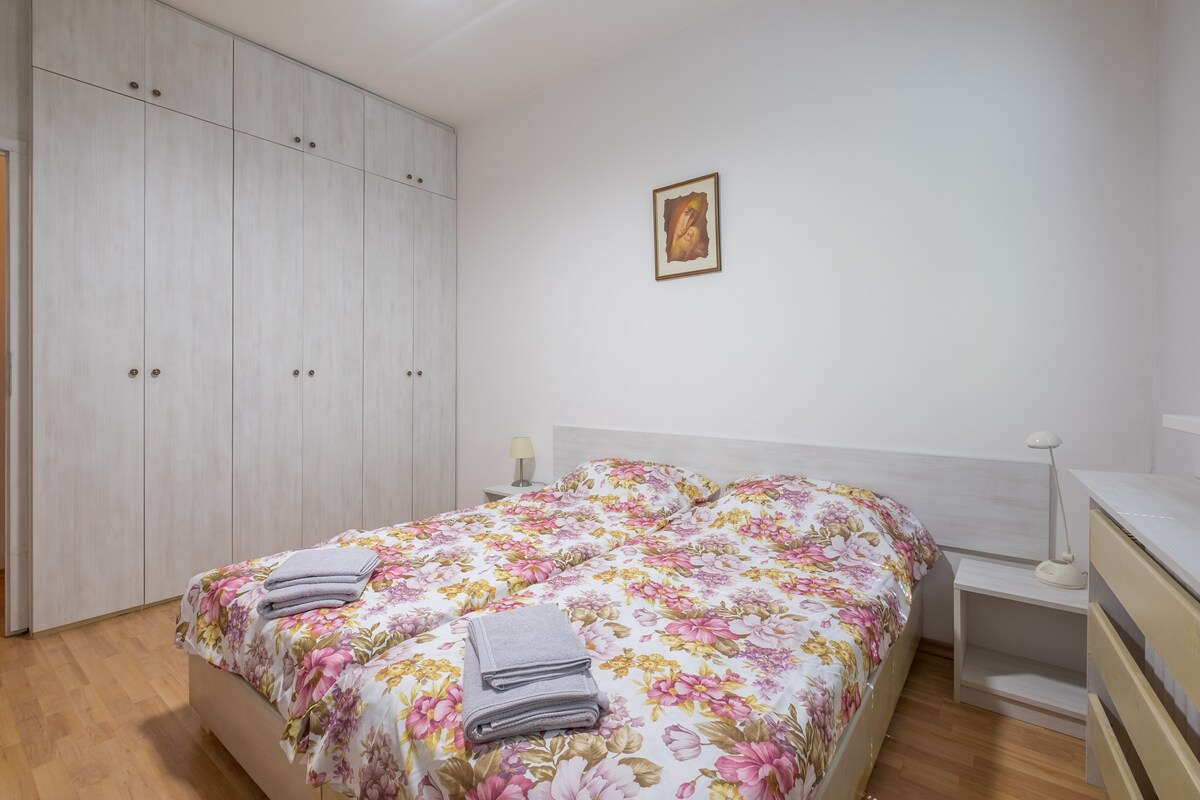 Spálňa 2 s huuge úložným priestorom