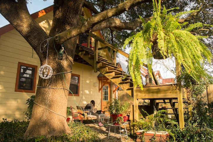 Bon Temps Tree Room Official Sunset Louisiana La Usa 1 Bedroom 1 Bathroom