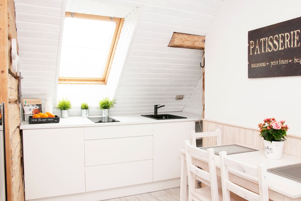 Kitchen / Dining