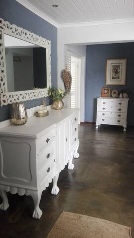 Central Family Home gallery image 2