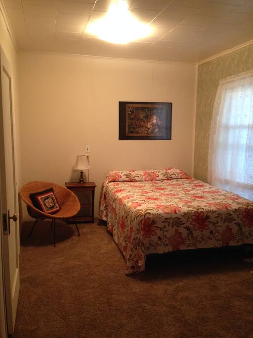 Queen bed in this bedroom, also has twin in it for a 3rd person.