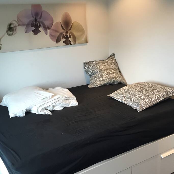 Room 1