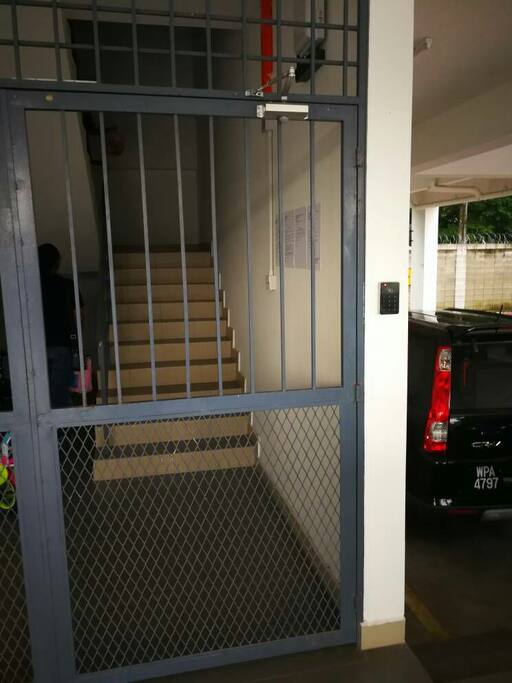 Secured staircase. Only 6 dedicated houses can access. Other card holder can't access it.