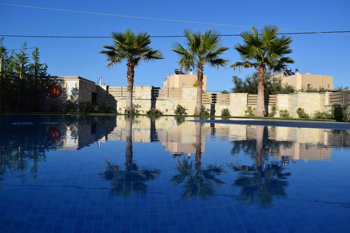 Villa Thalia, Stalos, Chania, 500m from the Beach gallery image 2