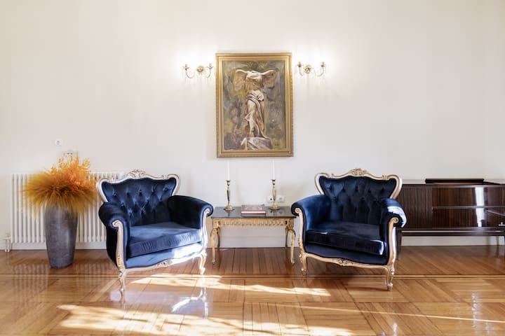 Aerides 3 Luxury Suites in the heart of Athens