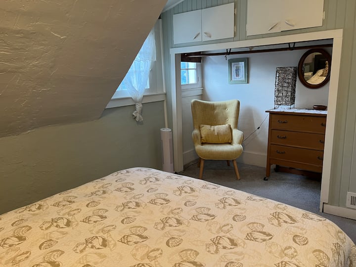 Dormitorio #2 (Queen)