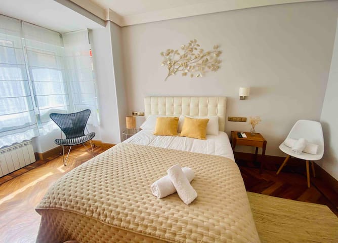 3 Habitaciones (LSS00228)Aire acondicionado + Wifi