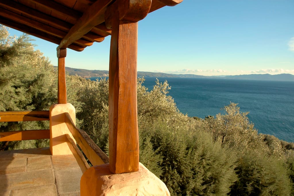 Great panorama views from the front veranda!