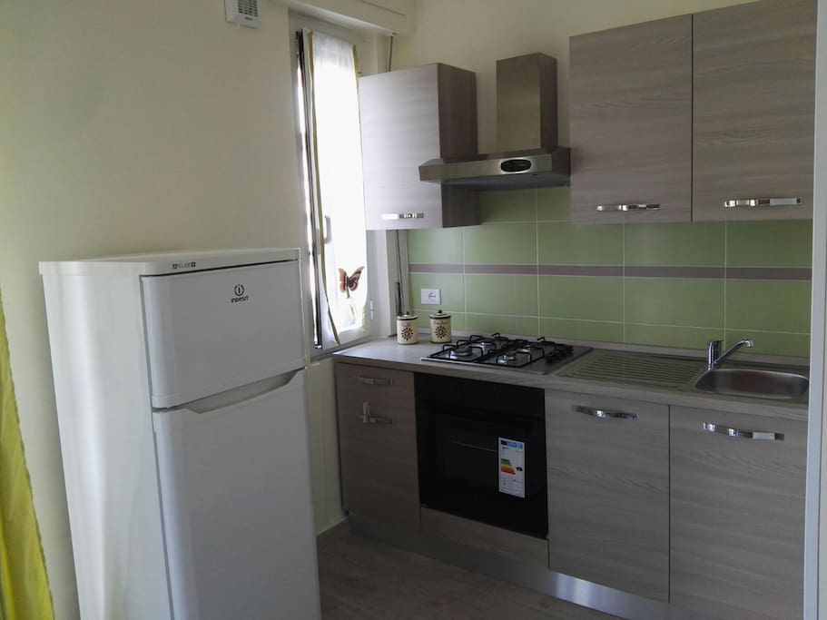 Cucina attrezzata.