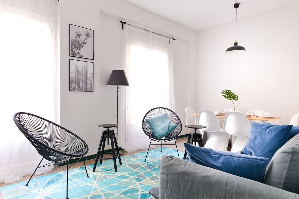 Single Room with balcony alicante city center old town near beach