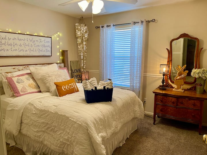 חדר שינה לאורחים מס '3 מיטת קווין סייז 