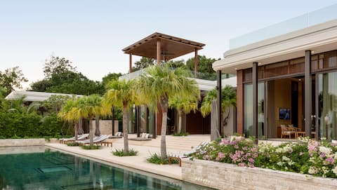 Layan 5 Bedroom Seaview Residence