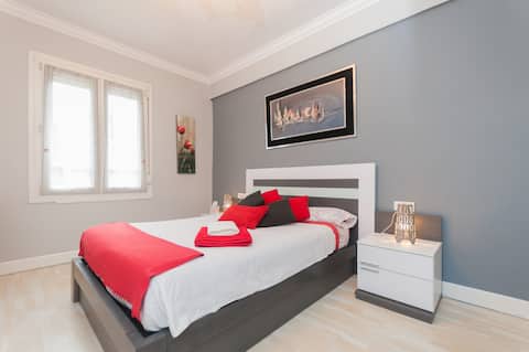 Floor 3 bedroom bright, central, terrace, WIFI