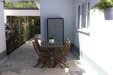 Quality beach house