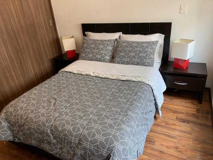 Recamara Principal (Cama matrimonial)