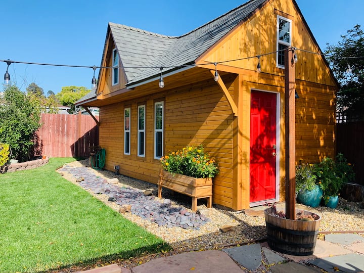 Cabin Studio with loft. 13 minBerkeley. 20 minSF Guesthouses for