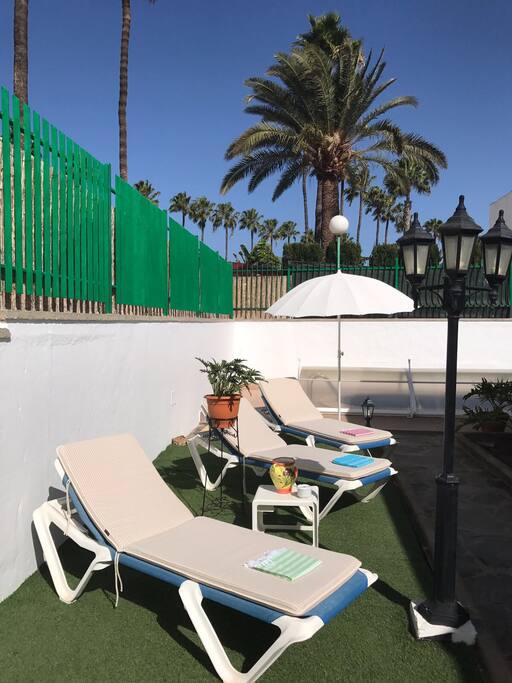Sun beds garden