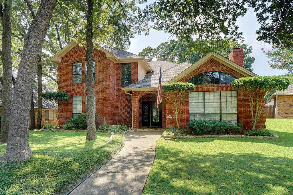 Great Neighborhood with mature trees