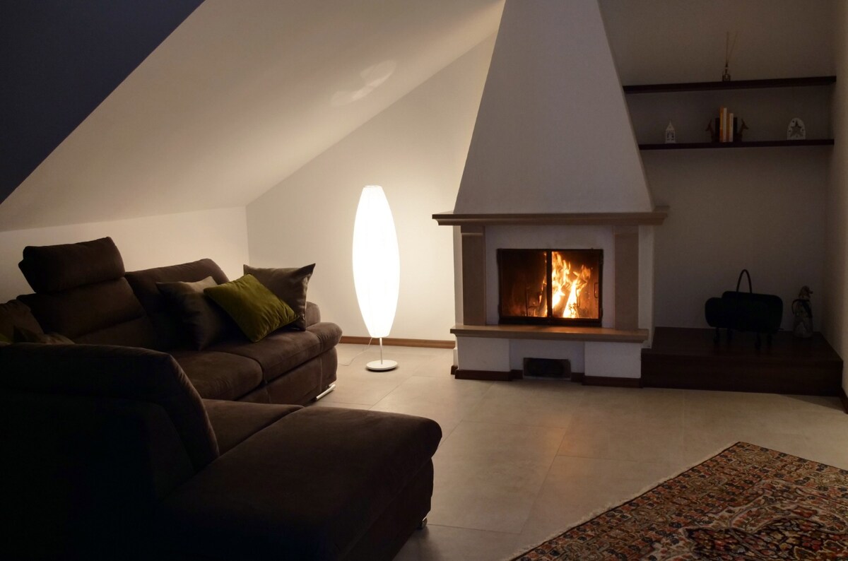 Airbnb con migliori performance: Theatre Lodge Attico teatro a Merano