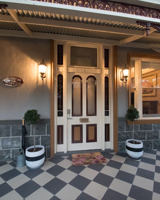 Beautiful entranceway - "Rosebery Cottage"
