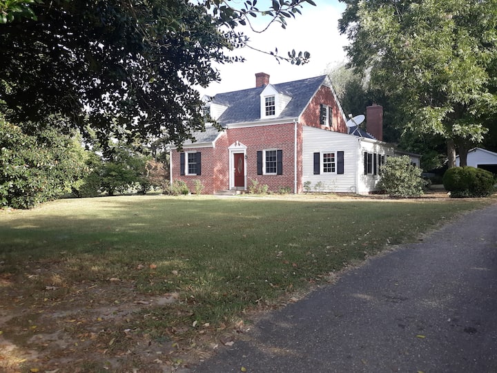 Delightful space in historic small town. Houses for Rent in Montross