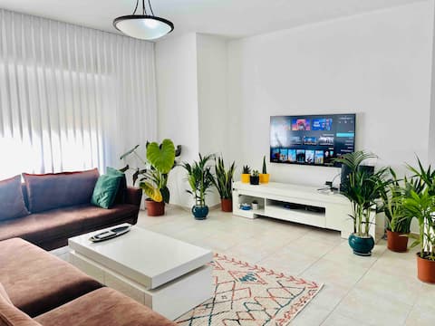 Cozy condo in z heart of modiin