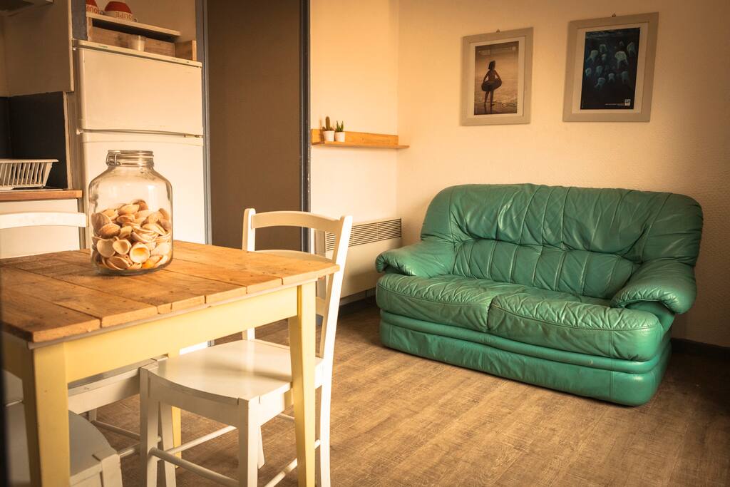 living room/kitchen