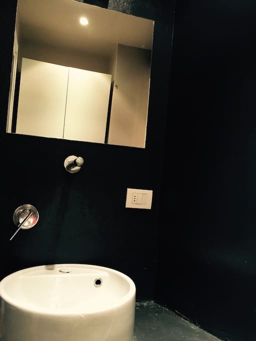 bathroom1