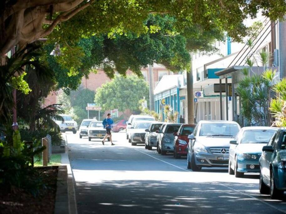 Sunny Sawtell main street
