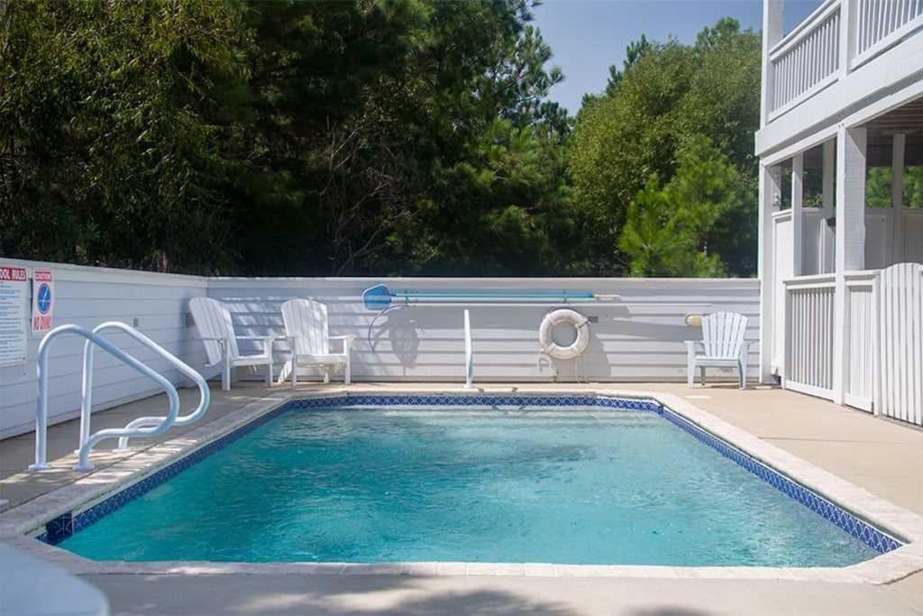 WH643: Searenity | Pool Area
