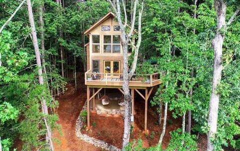 Daybreak- Treehouse Near Wineries