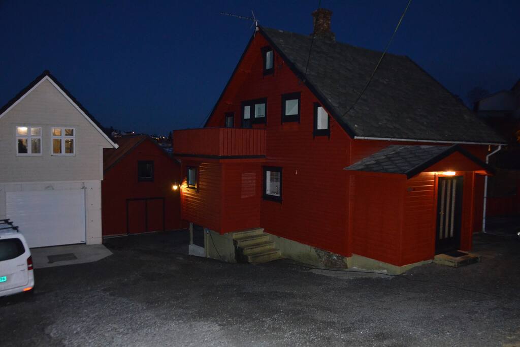 Hus og naust