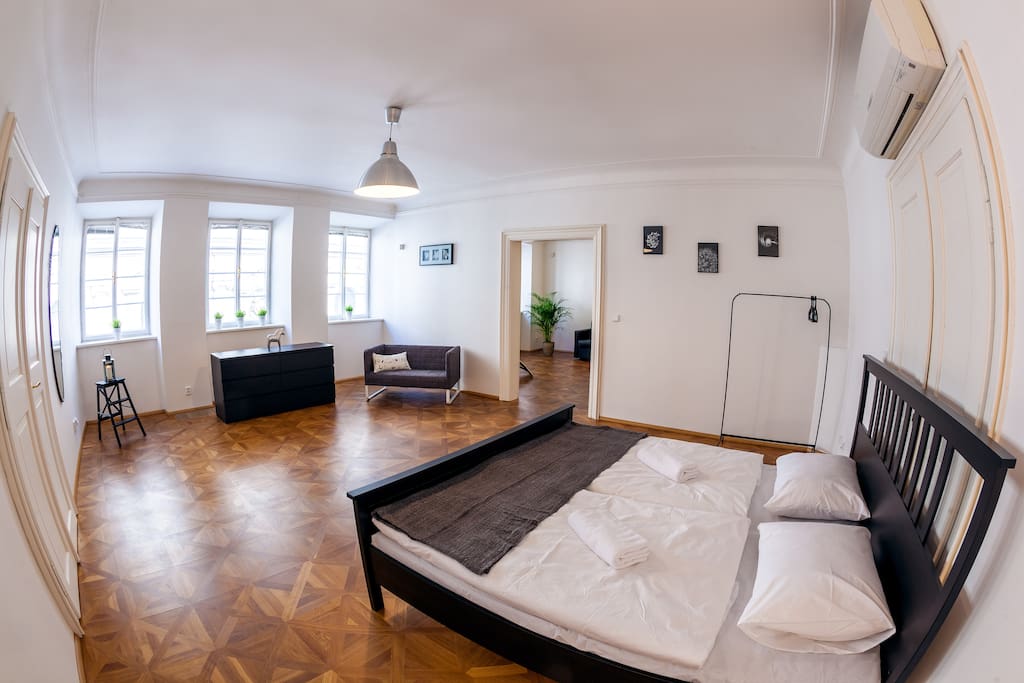 Master bedroom with real wooden parquet King-size double bed (180*200) with high-quality Turkish linen.