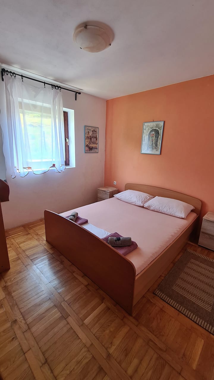 Room No.1