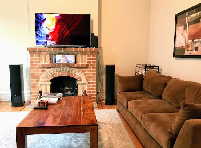 Spacious Upper Haight Condo gallery image 3