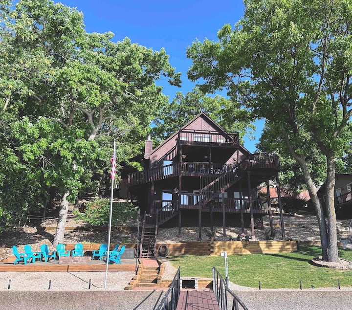 The Landing 3 Level Home with Amazing Views Houses for Rent in