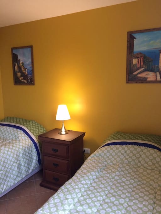 2 dormitorio ( 2 camas 1 pza)