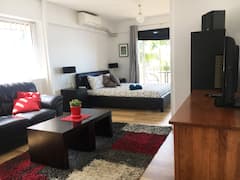 Waterfront++Apartment