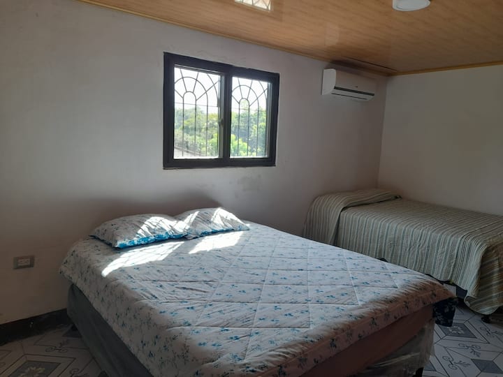 غرفة النوم 2