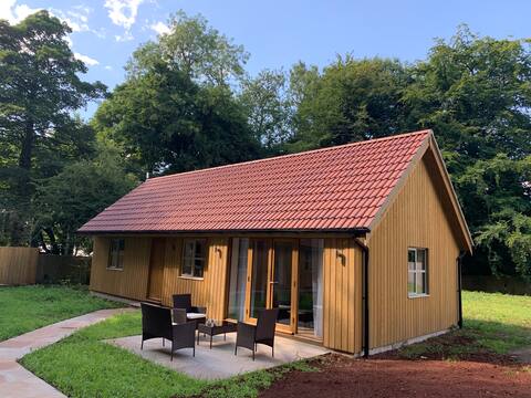2 Fab Lodges, Cheddar Wells Bath Bristol Longleat