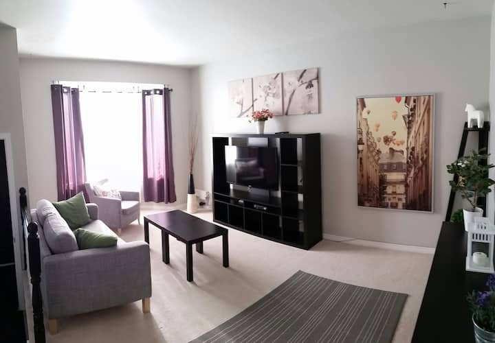 Spacious 3 Bdrm Home 10 Mins To Ott - Gatineau