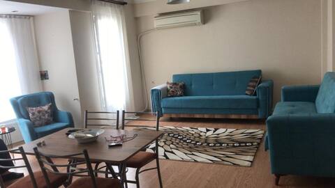 Clean safe comfortable apartment perfect location.
