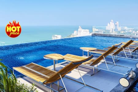 1 BR Sea View in  Pattaya 100 meters to Beach