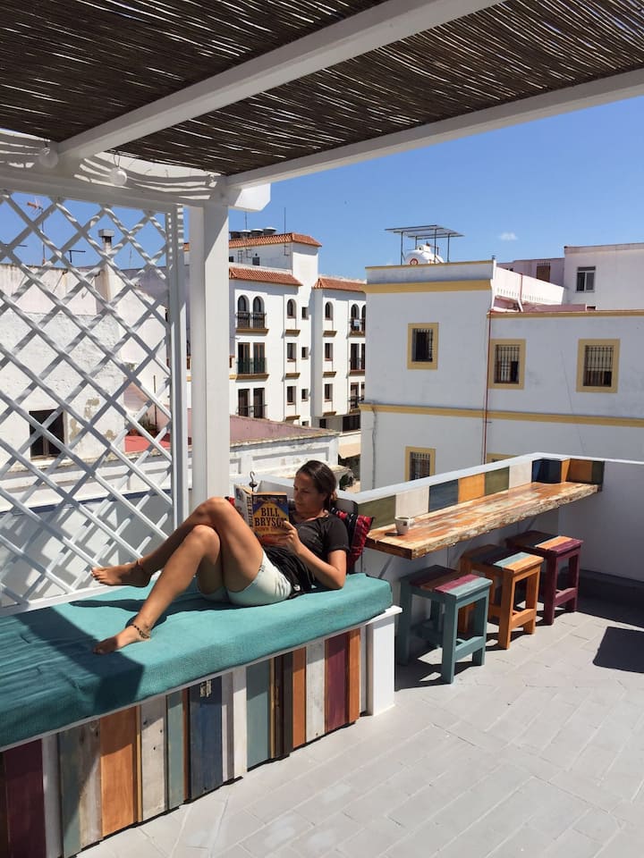 High Flyers Kite House: Single Room 6