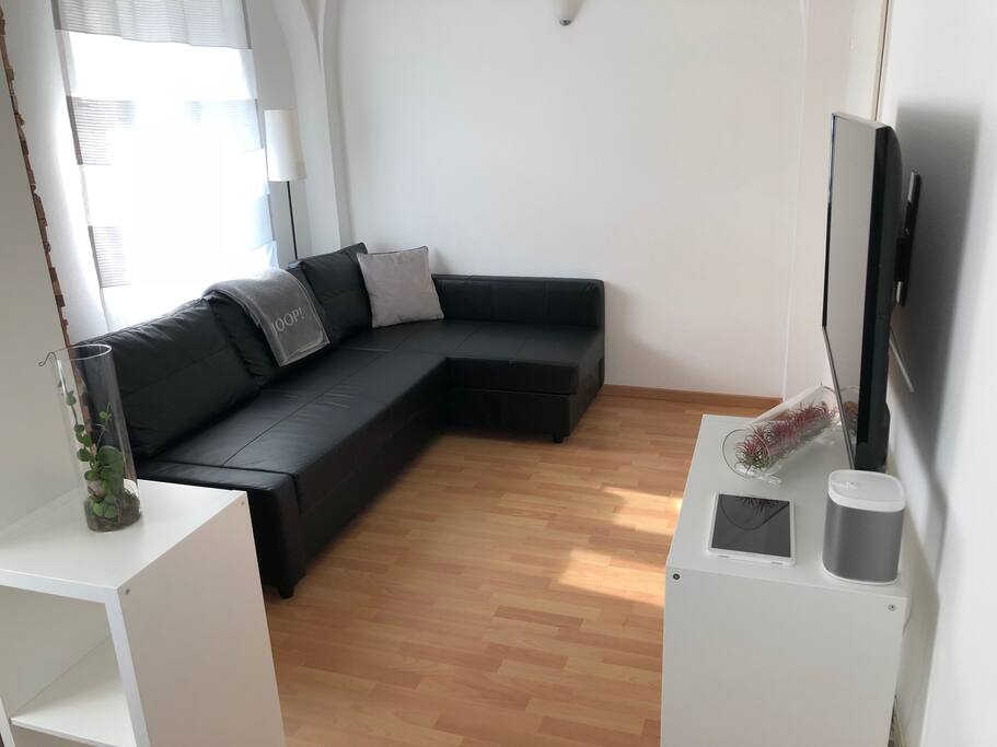 Wohnbereich (50" Led Tv, Sonos)