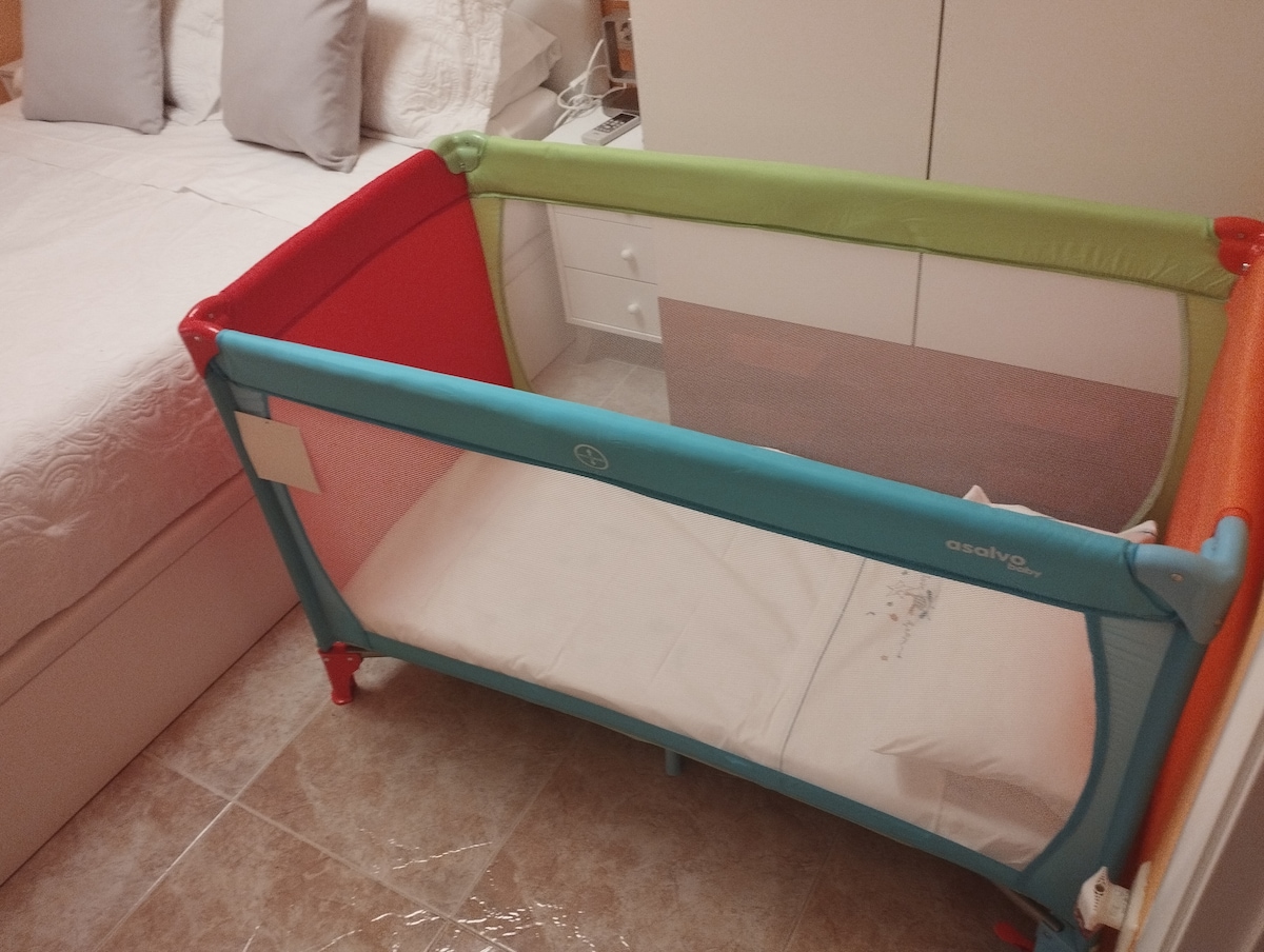 חדר עם עריסה זמינה/ חדר עם עריסה זמינה 