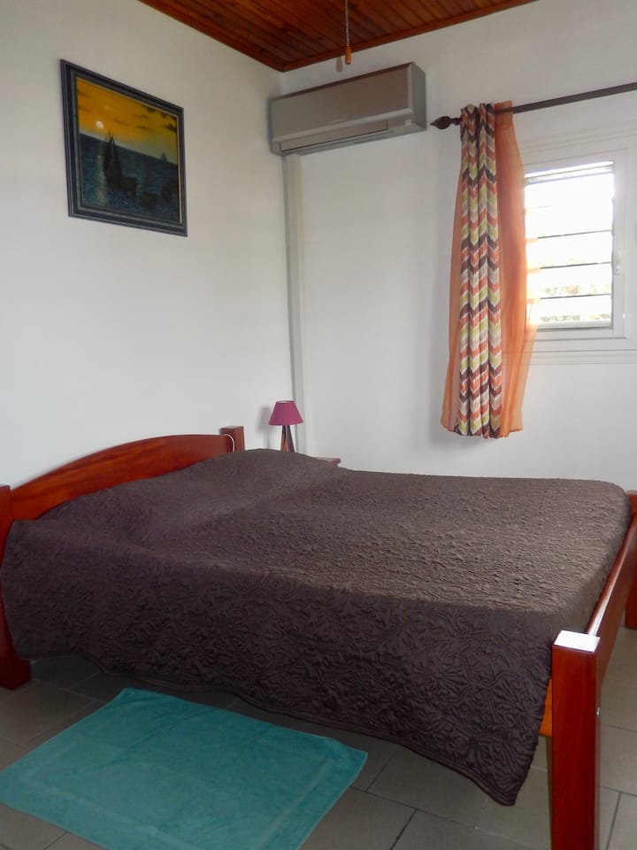 Спалня 2 с климатик