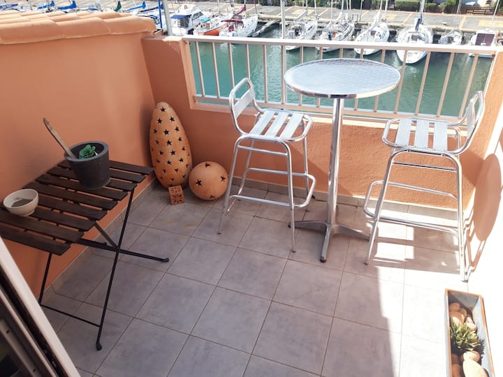 Coquet Studio, Vue Mer Plage à 50 M Avec Terrasse - Agde