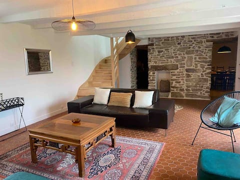 Annonce Airbnb populaire: Domaine de Keryouen Quiet between land and sea à Trégunc